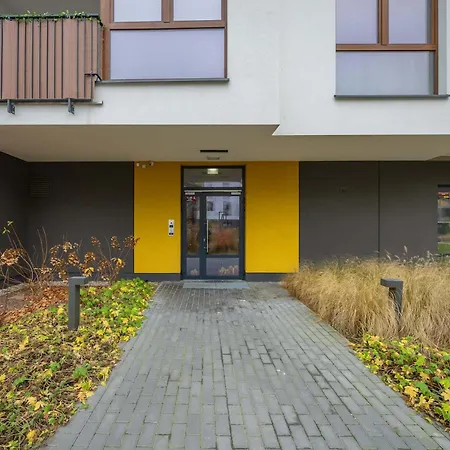 Apartman Modern & Bright Marywilska In With Parking By Renters
