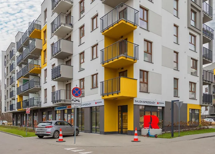Modern & Bright Marywilska In With Parking By Renters Apartment Warschau